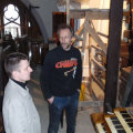 Pēc sarunām un sarakstes Alvis Melbārdis Rēzeknē iepazīšanās apmeklējumā, apspriežoties ar draudzes padomi par ērģeļu restaurācijas perspektīvām. 2010.gada aprīlis. 